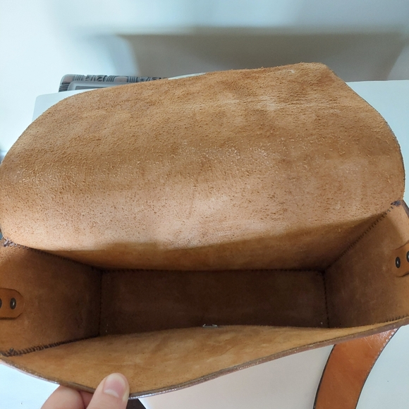 Handmade Leather Shoulder Bag - Picture 9 of 9